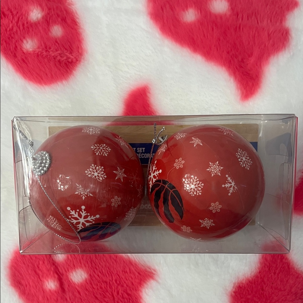 Collectable NBA Toronto raptors Red and Black Snowflake Ornaments new in box🏀